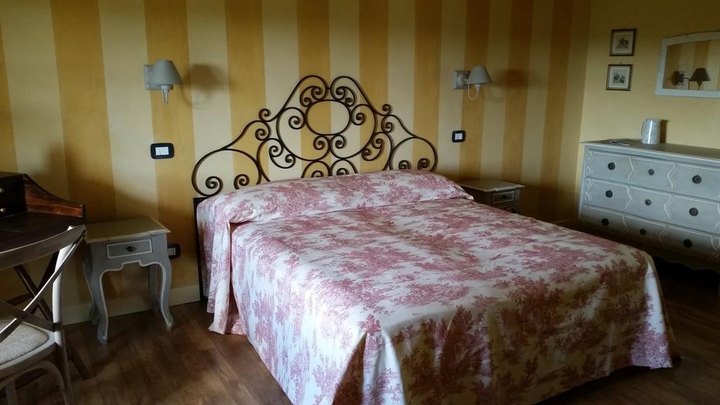 Willa Cascina Rollone Rocchetta Tanaro Zewnętrze zdjęcie