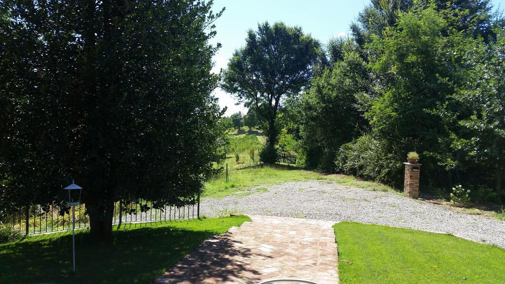 Willa Cascina Rollone Rocchetta Tanaro Zewnętrze zdjęcie